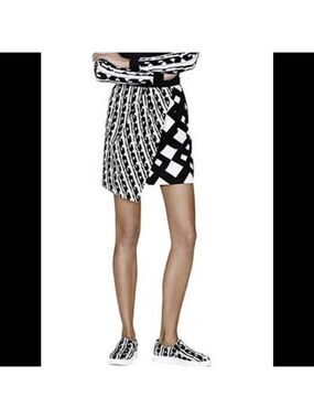 $5 SALE Peter Pilotto for Target Asymmetrical Skirt Size 6